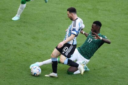 استبعاد مدافع آخر من منتخب السعودية