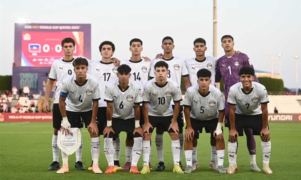 كأس العالم للناشئين - حمزة عبد الكريم يقود هجوم مصر أمام إنجلترا