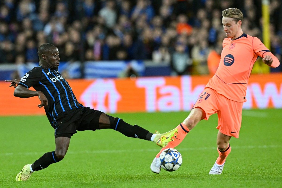 لسنا أفضل فريق في أوروبا: دي يونغ يرفض مقارنة برشلونة بالماضي ويطالب بالتحسن الفوري