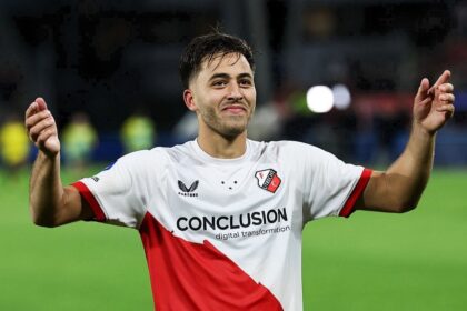 سفيان الكرواني يقود أوتريخت لفوز مثير أمام أياكس