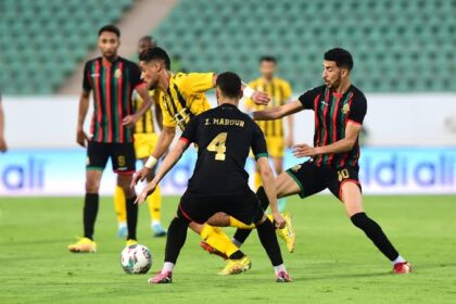الجيش الملكي والمغرب الفاسي يكتفيان بالتعادل السلبي في البطولة الاحترافية