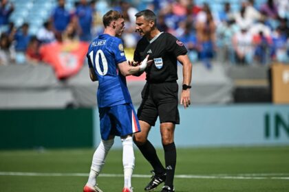 ذكريات مريرة تثير القلق: السلوفيني فينتشيتش حكماً لقمة تشيلسي وبرشلونة