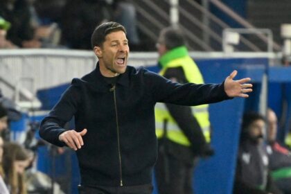 لاعب ريال مدريد السابق يفجرها: وقت تشابي ألونسو انتهى..القرار اتخذ بالفعل