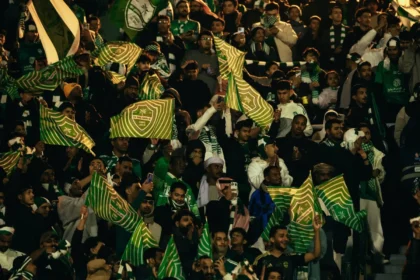 الرعب في ملعب بالسعودية.. عطب مفاجئ يفسد فرحة الأهلي
