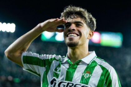 بيليغريني يكشف عن حالة الزلزولي الصحية