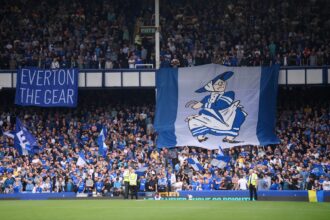 إيفرتون الانجليزي يريد التعاقد مع هداف أسود الأطلس