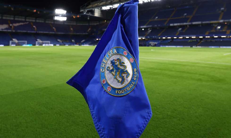 ذا أثليتك: تغريم تشيلسي 150 ألف جنيه إسترليني بسبب زجاجة