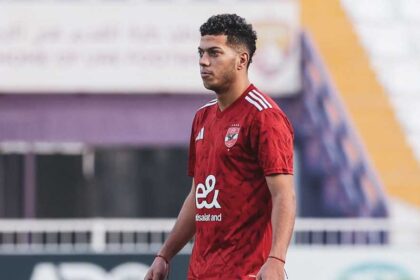 إيقاف وتغريم وتدريب منفرد.. الأهلي يعلن عقوبات إمام عاشور بعد تخلفه عن السفر لتنزانيا