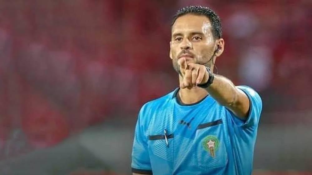 مديرية التحكيم تكشف حكام مباراة الرجاء ونهضة الزمامرة