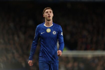 غير قابل للمس: مدرب تشيلسي يرد على أنباء انتقال بالمر إلى مانشستر يونايتد