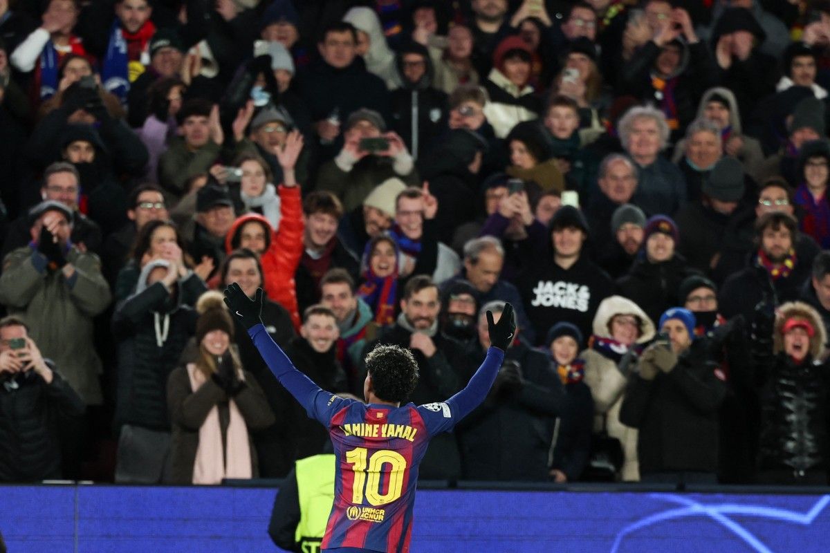 جمهور برشلونة يحتفل بسقوط ريال مدريد المدوي أمام مورينيو