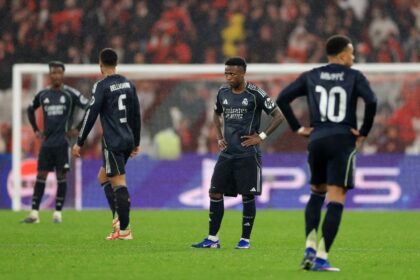 صحفي شهير يحدد المسؤولين عن كارثة ريال مدريد أمام بنفيكا