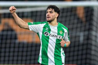 الزلزولي يتألق في ليلة أوروبية ويصنع الفارق لبيتيس