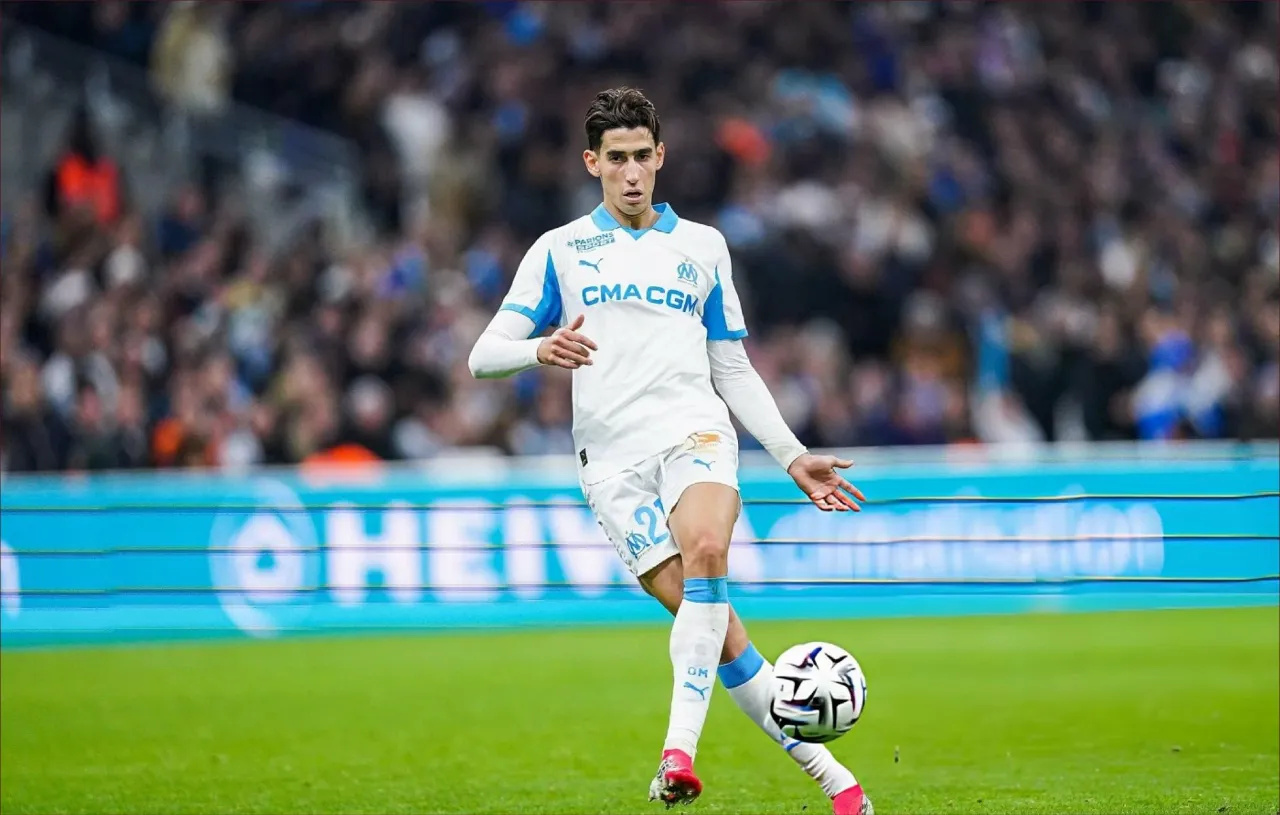 نايف أكرد يغادر مباراة مارسيليا أمام لانس