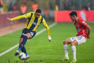 يوسف النصيري قريب من التوقيع لنادي أوروبي كبير