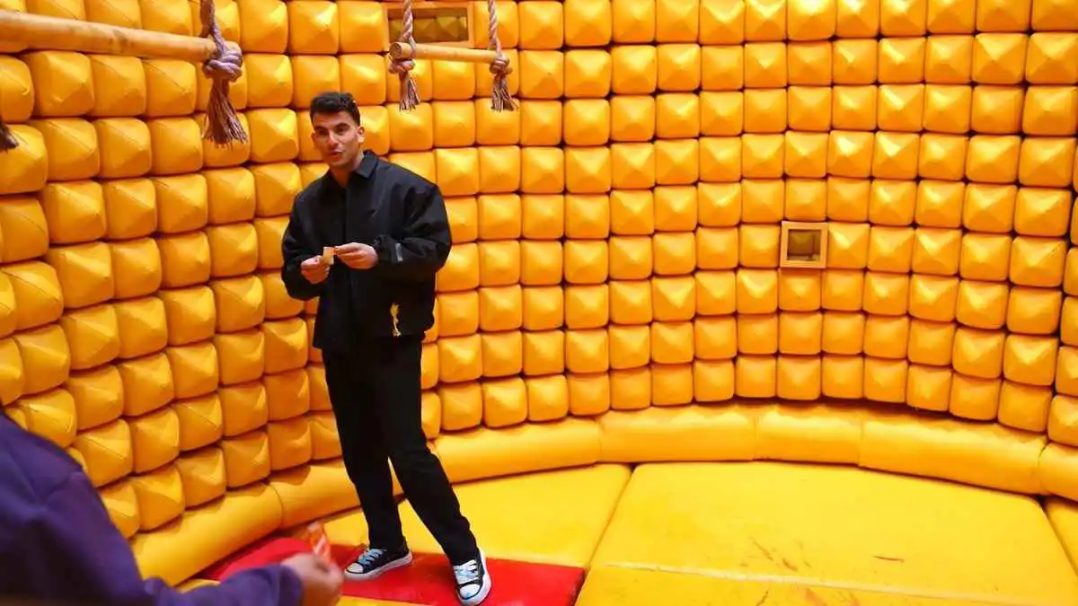 الكشف عن الأجر الذي تقاضاه زيزو مقابل الظهور في برنامج “رامز ليفل الوحش”