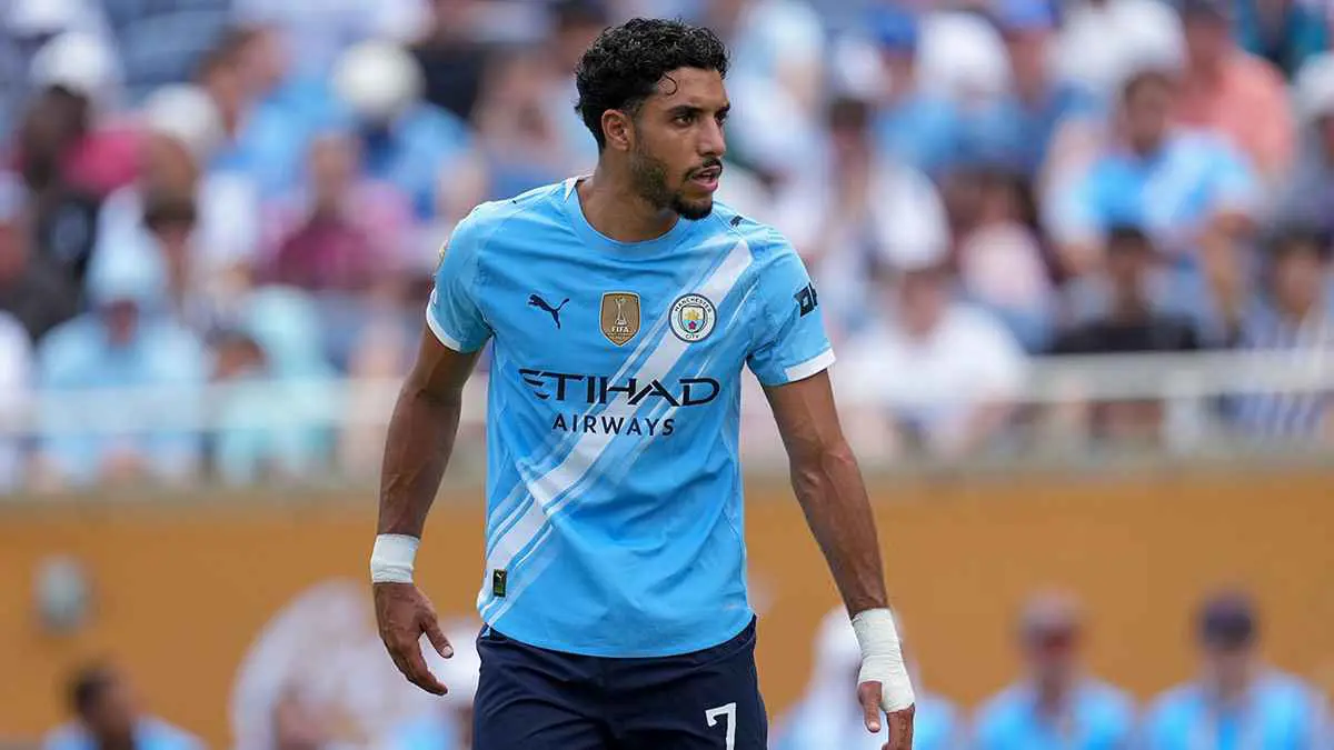 أتلتيكو مدريد يكشف حقيقة صفقة عمر مرموش