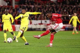 تعرف على المتأهلين لثمن نهائي الدوري الأوروبي