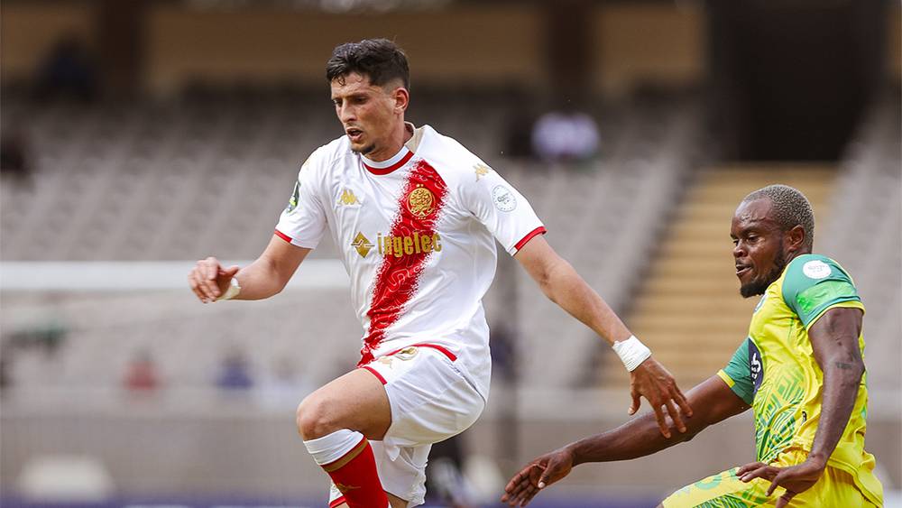 وسام بن يدر يمنح الوداد انتصارًا متأخرًا خارج الديار