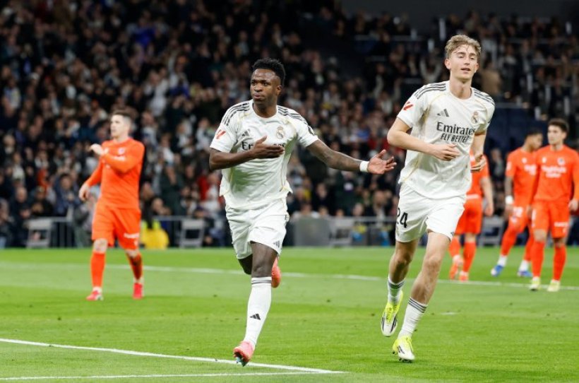 ريال مدريد يكتسح ريال سوسيداد وينفرد مؤقتا بالصدارة (فيديو)