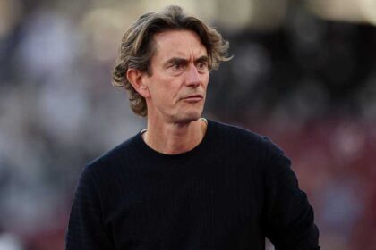 فان دي فين: رحيل توماس فرانك صعب وتأثيره لا ينسى