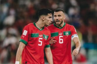 نايف أكرد يودّع رومان سايس برسالة مؤثرة بعد اعتزاله الدولي