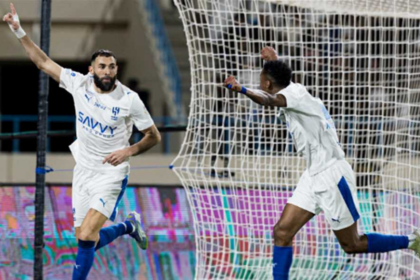 الهلال يعلن تفاصيل إصابة ومدة غياب بنزيمة