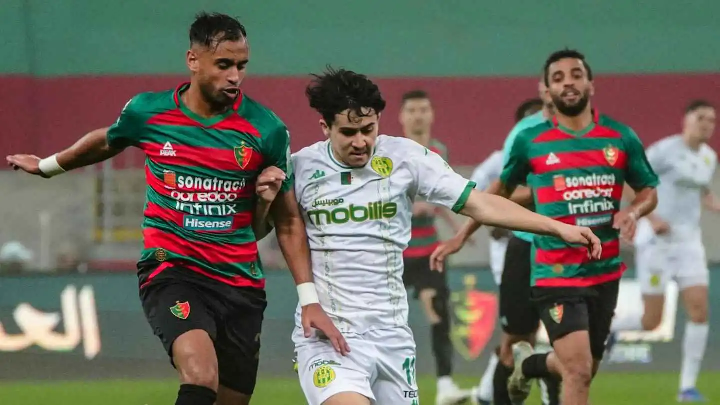 تعادل مولودية الجزائر وشبيبة القبائل يربك حسابات الصدارة في الدوري الجزائري