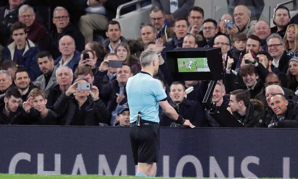 بي بي سي: تعديلات جديدة منتظرة في قوانين التحكيم لمنع إهدار الوقت