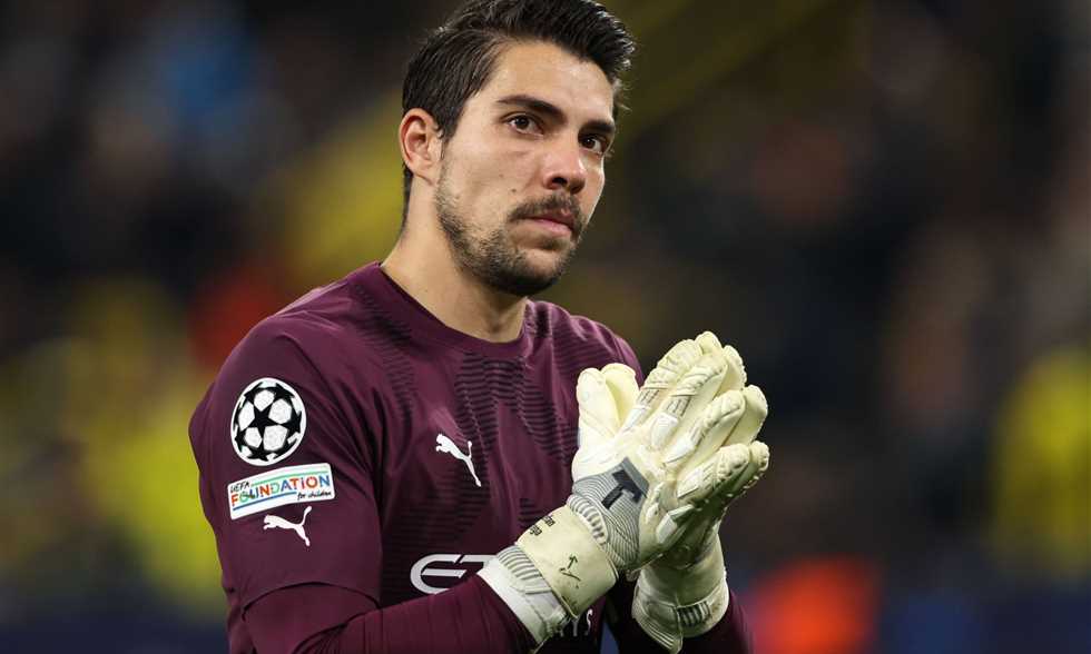 نوتنجهام فورست يعلن ضم حارس مانشستر سيتي