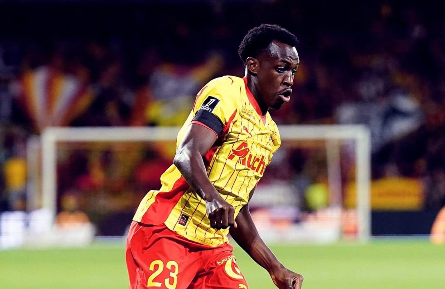 سعود عبد الحميد مطلوب في الدوري الإنجليزي بعد تألقه مع لانس