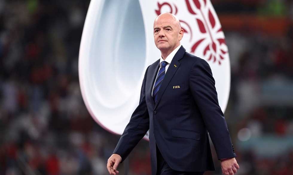 ذا أثلتيك: اتهام إنفانتينو وتشيفيرين في جرائم حرب لدعمهما أندية إسرائيلية