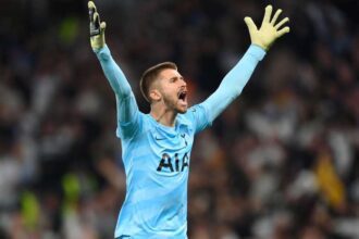 فيكاريو: توتنام قد يتواجد في صراع الهبوط بالدوري الإنجليزي