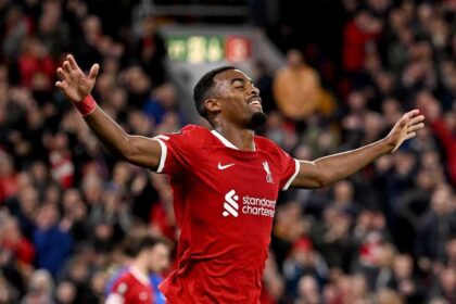 جرافينبيرخ: دفعنا ثمن لحظة واحدة الخسارة أمام مانشستر سيتي