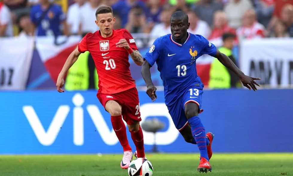 فنربخشة يعلن ضم كانتي.. ويشكر رجب طيب أردوغان