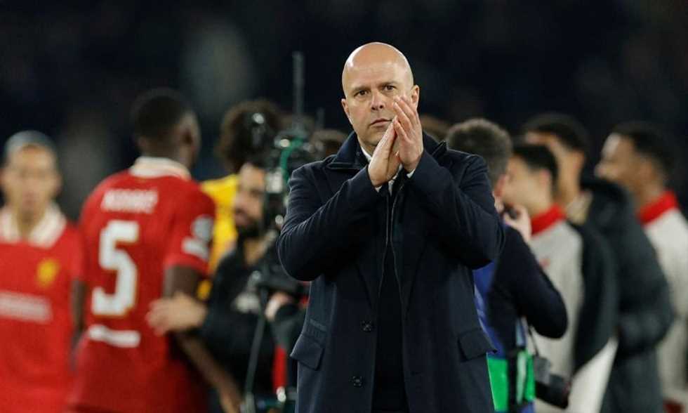 سكاي: ليفربول يتوصل لاتفاق مع مدافع لايبزيج المعار إلى سندرلاند