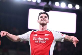 رايس: ساكا أخبرني أن ديربي توتنام المباراة المثالية للرد.. ولا يمكن أن نخسرها