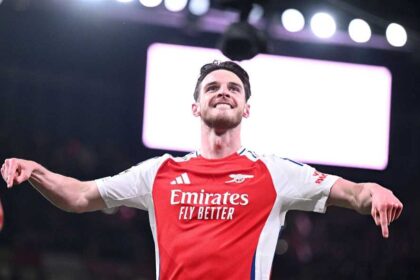 رايس: ساكا أخبرني أن ديربي توتنام المباراة المثالية للرد.. ولا يمكن أن نخسرها