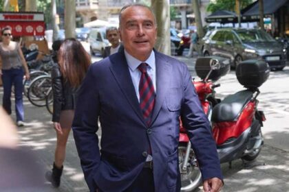 القائم بأعمال رئاسة برشلونة: أحترم جميع المرشحين.. وأرغب في إسعاد الجماهير