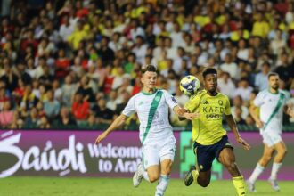 الرياضية السعودية: كومان يصر على خوض قمة الاتحاد رغم الإصابة