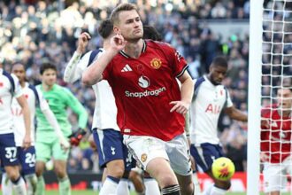 ذا صن: ماتياس دي ليخت تعرض لانتكاسة في إصابته الشهر الماضي