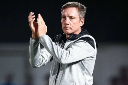 مؤتمر مدرب الجيش الملكي: لحسن الحظ ليس لدينا الكثير من الغيابات أمام الأهلي