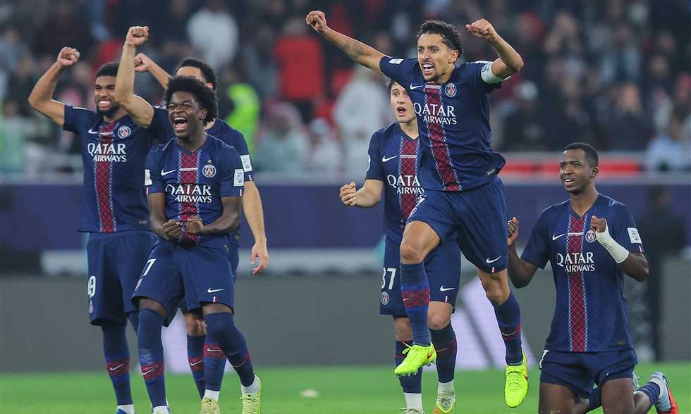 رغم طرد حكيمي.. باريس سان جيرمان يستعيد الصدارة بفوز صعب على ستراسبورج