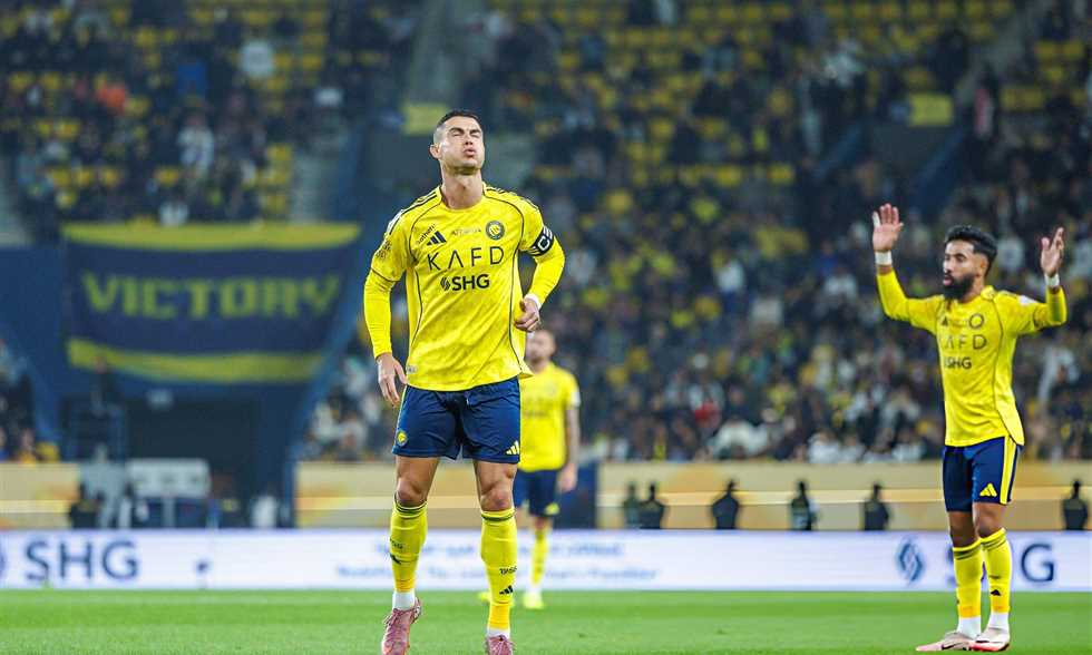 الشرق الأوسط: الجاهزية البدنية تحسم عودة رونالدو أمام الفتح