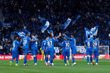 شكوك حول مشاركة ثنائي الهلال أمام الأخدود