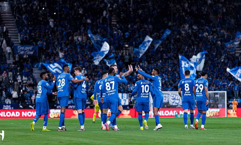 شكوك حول مشاركة ثنائي الهلال أمام الأخدود