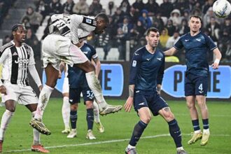 يوفنتوس يفلت من الخسارة أمام لاتسيو ويتعادل في +90