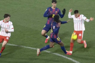 إتشيفيري معترفا: دهست قدم كوندي قبل الهدف في برشلونة ولكن