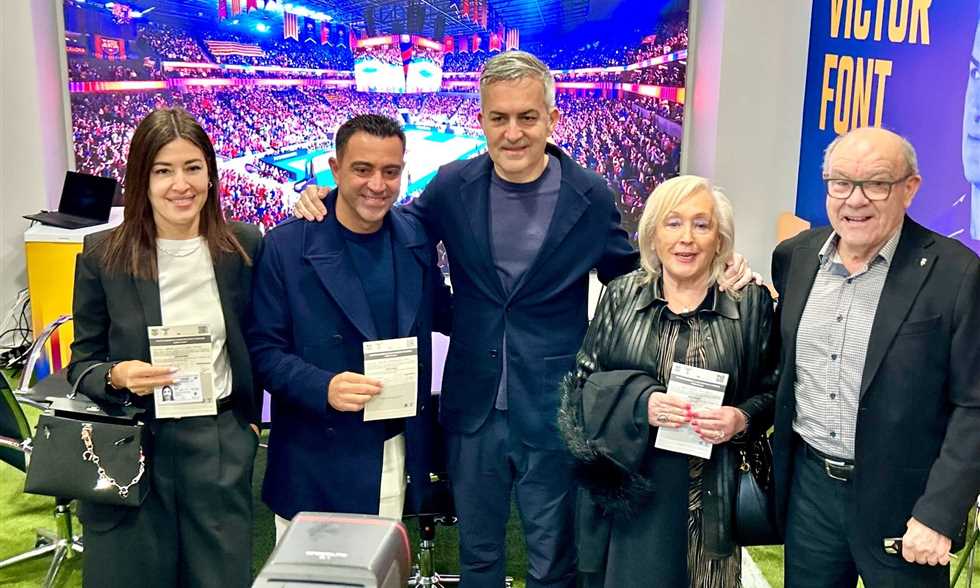 تشافي يعلن دعمه لفيكتور فونت في انتخابات برشلونة