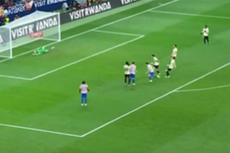 الهدف الرابع لأتلتيكو مدريد ضد برشلونة - جوليان ألفاريز (كأس ملك إسبانيا)